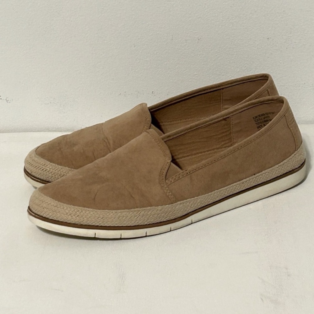 Tan Slip-On Shoes by Kensie